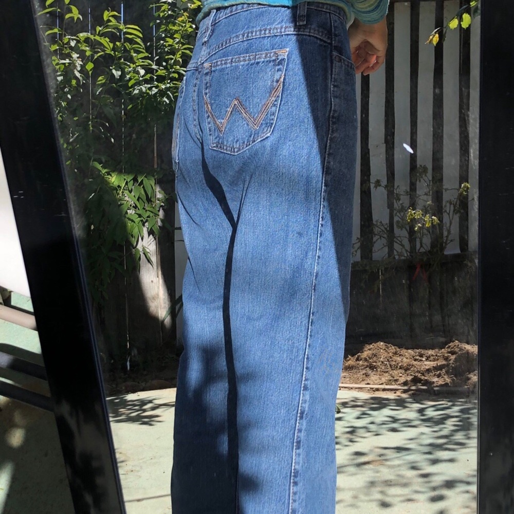 cropped wrangler jeans